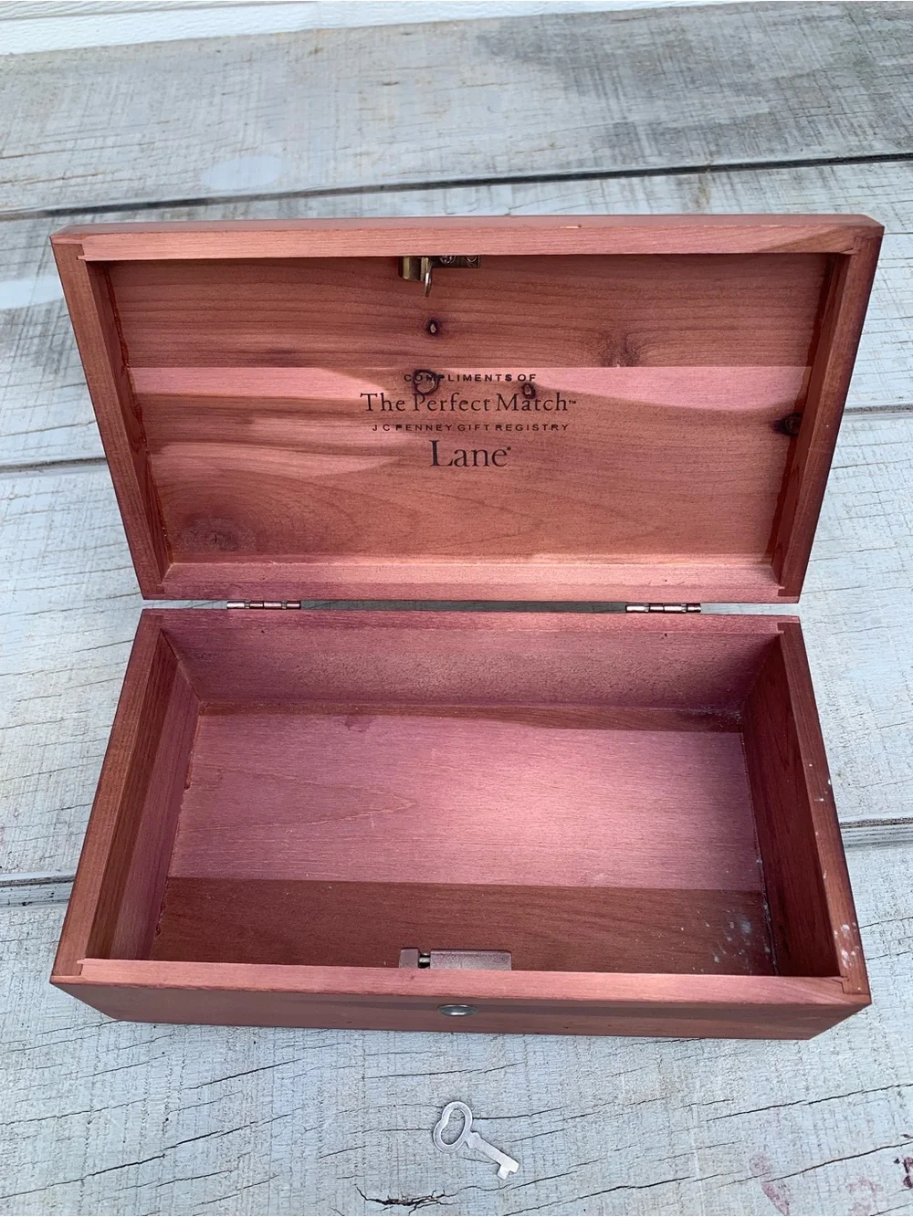 Vintage Lane Mini Cedar Chest JCPenney Gift Registry The Perfect Match Box Key